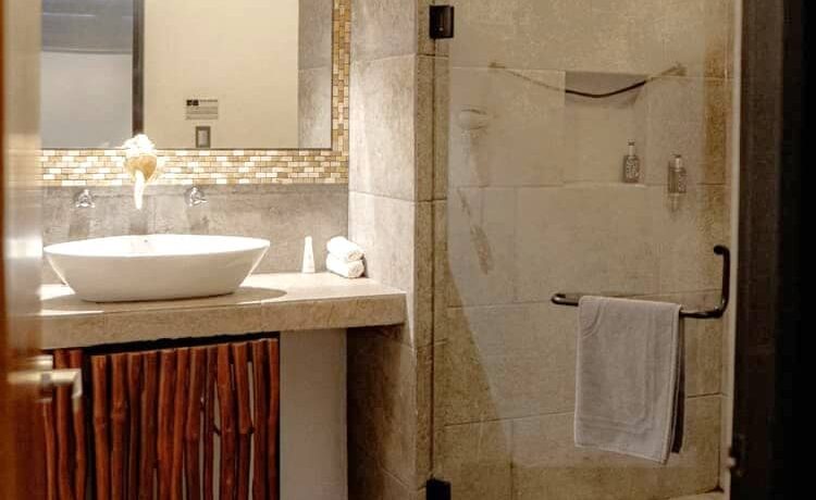 baño-completo-estudio-planta-baja