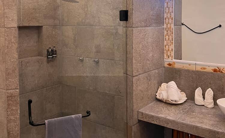 full-bathroom-studio-ground-floor