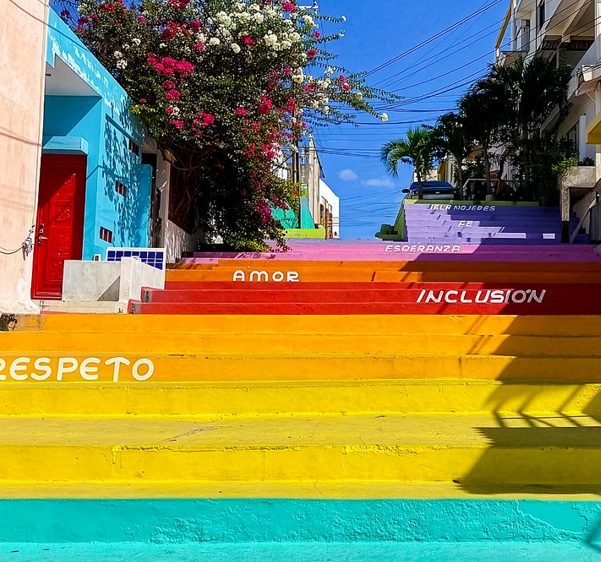 isla-mujeres-escaleras-arcoíris-gratis