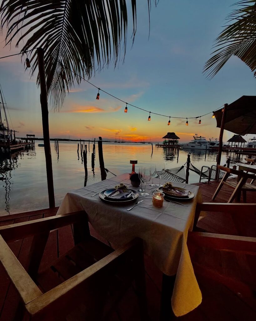 Restaurant Isla Mujeres, bahia tolok