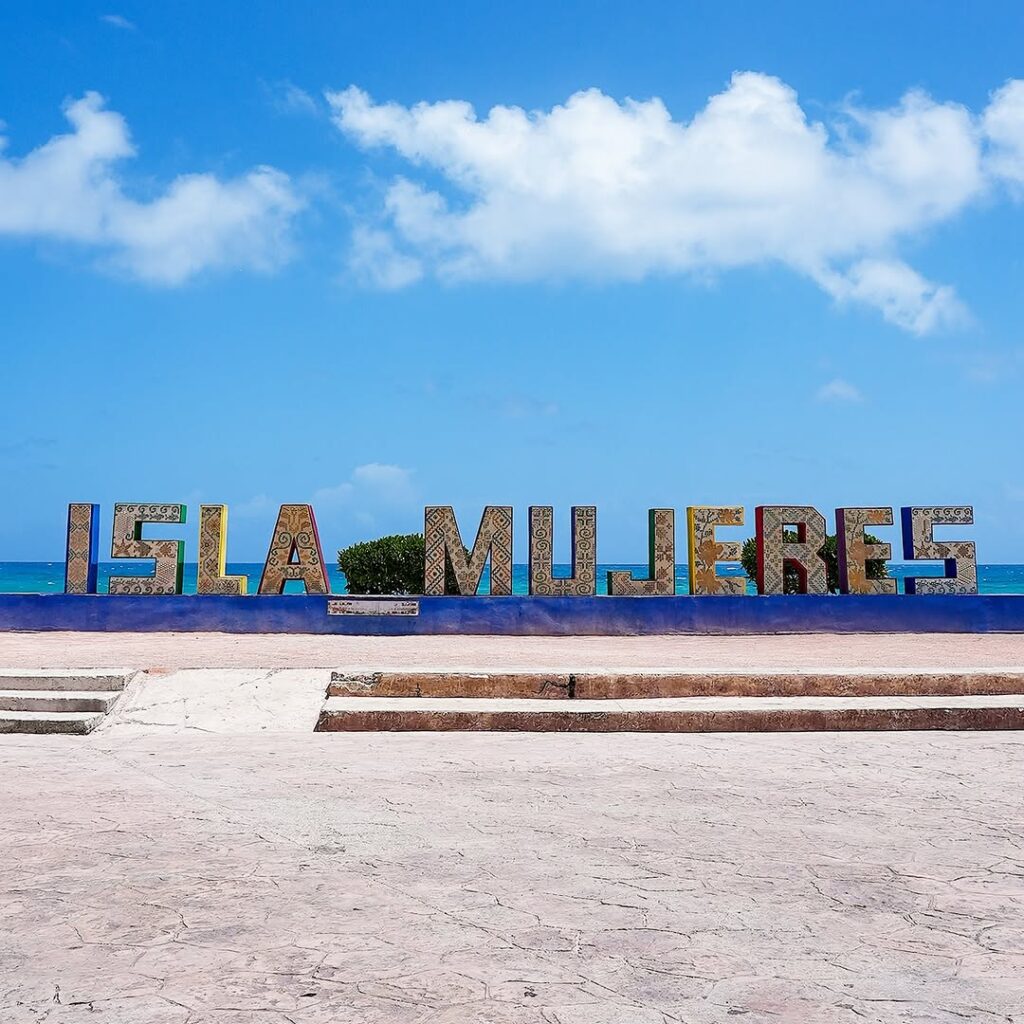 isla mujeres malecon del centro cartel