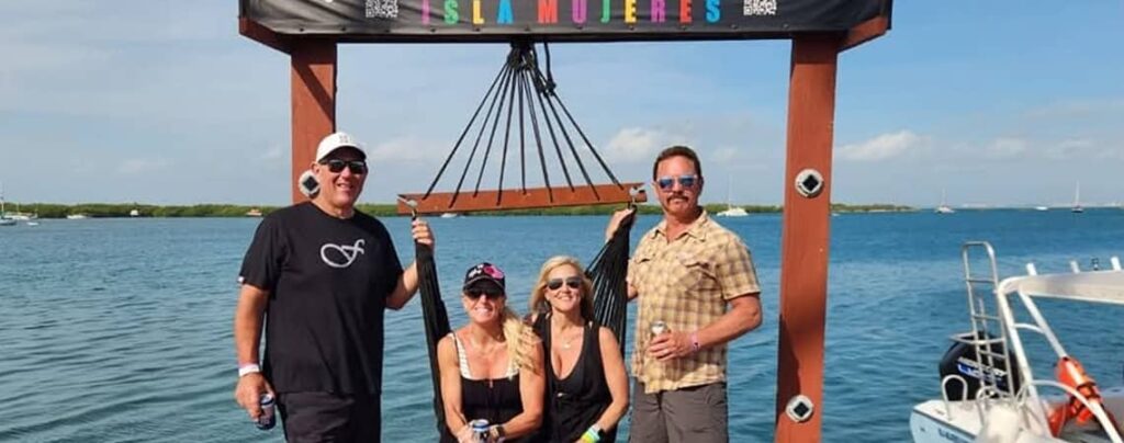 Recomienda y Gana noches Gratis en Isla Mujeres