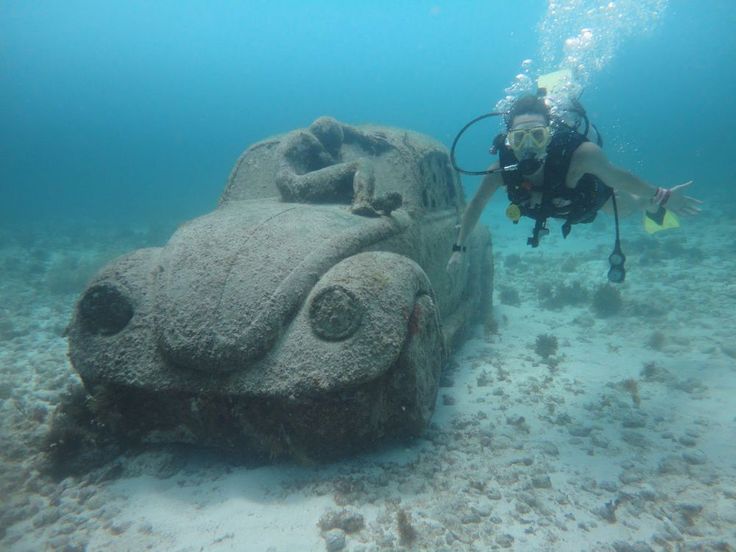snorkeling-in-MUSA-underwater-museum-of-art-in-isla-mujeres-tour