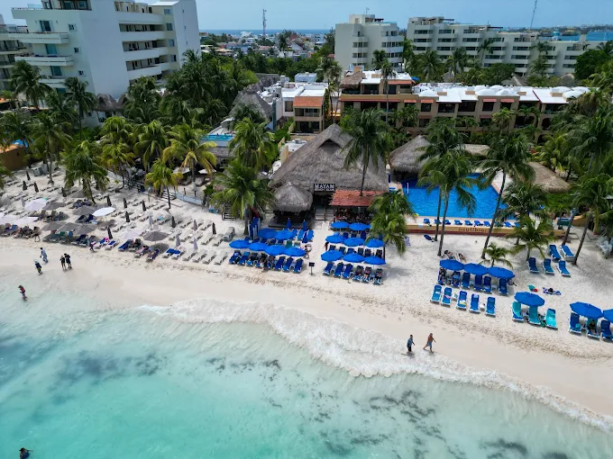 playa-norte-isla-mujeres-beach-club-club-de-playa